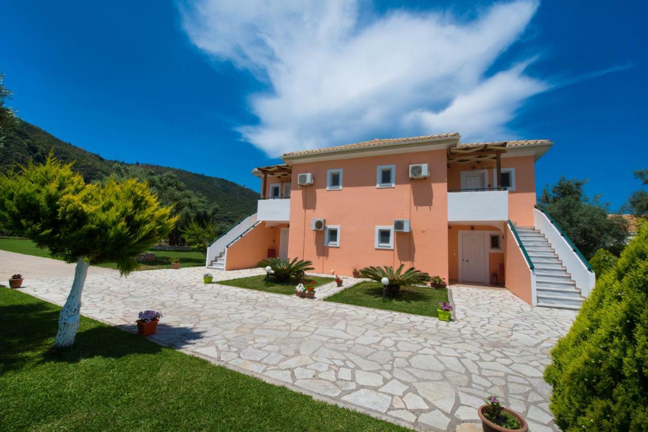 Daire Eleana Studios Frínion