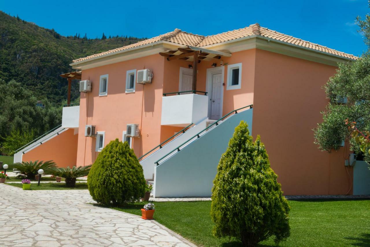 Daire Eleana Studios